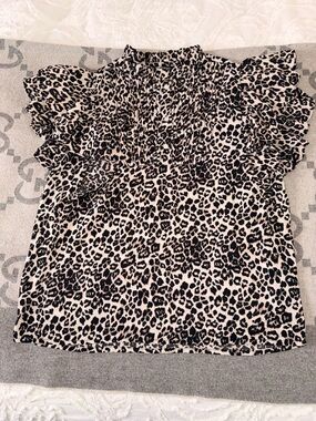 Buffalo David Bitton Leopard Print Ruffle Sleeve Top - Black & Cream